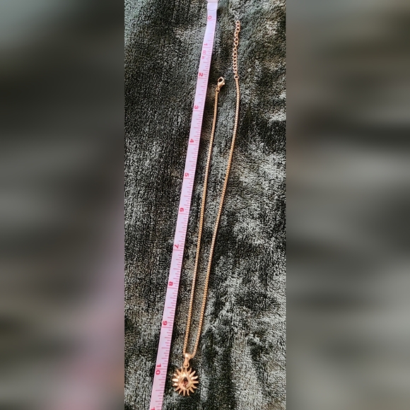 Slide Jewelry Stainless Steel. Gold Boxchain Necklace W Sunburst NIB - Picture 7 of 7